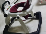 婴儿餐椅，学步车